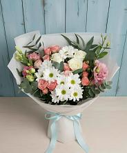 Букет цветов из:  Розы, Лизиантусы и Хризантемы в Анциферово Новгородская область