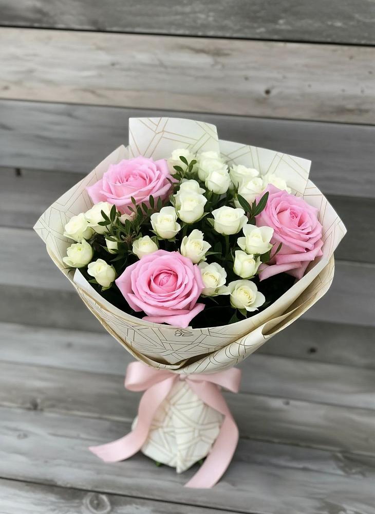 Букет цветов из: Розы в Анциферово Новгородская область