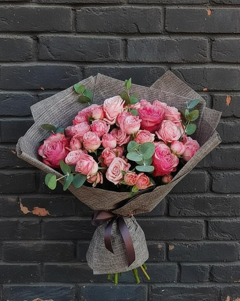 Букет цветов из: Розы в Анциферово Новгородская область