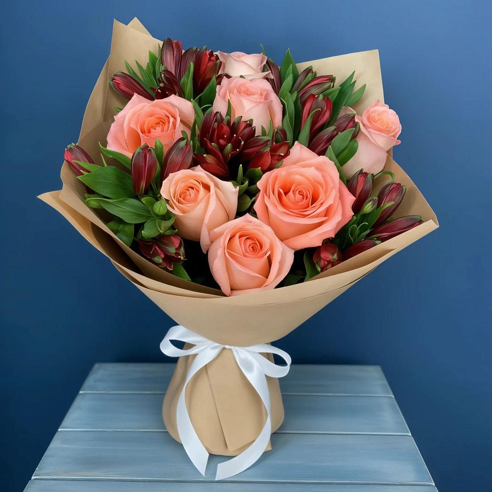 Букет цветов из: Розы и Альстромерии в Анциферово Новгородская область