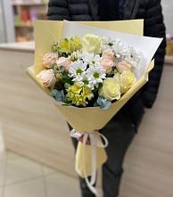 Букет цветов из:  Альстромерии, Розы и Хризантемы в Анциферово Новгородская область