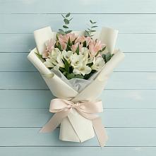 Букет цветов из:  Альстромерии в Анциферово Новгородская область