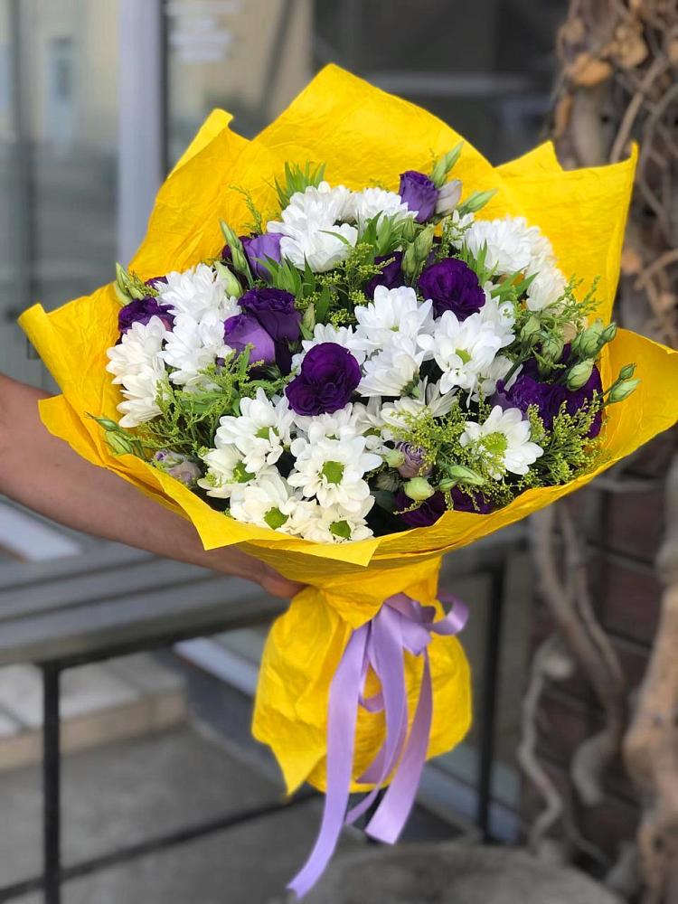 Букет цветов из: Ирисы, Хризантемы и Ромашки в Анциферово Новгородская область