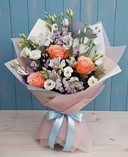 Букет цветов из:  Лизиантусы, Розы, Альстромерии и Гипсофила #REPLACE_PRED# Анциферово Новгородская область