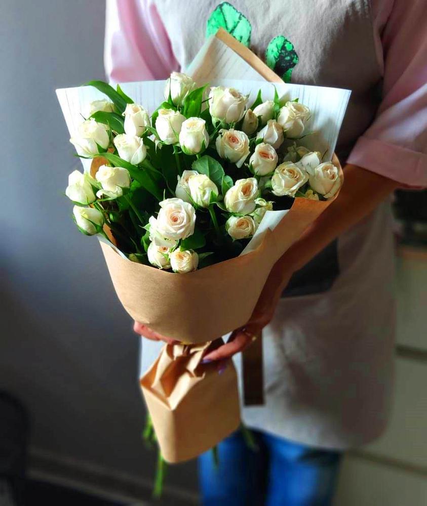 Букет цветов из: Розы в Анциферово Новгородская область
