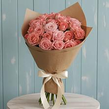 Букет цветов из:  Розы в Анциферово Новгородская область