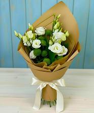 Букет цветов из:  Хризантемы и Лизиантусы в Анциферово Новгородская область