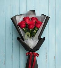 Букет цветов из:  Розы в Анциферово Новгородская область