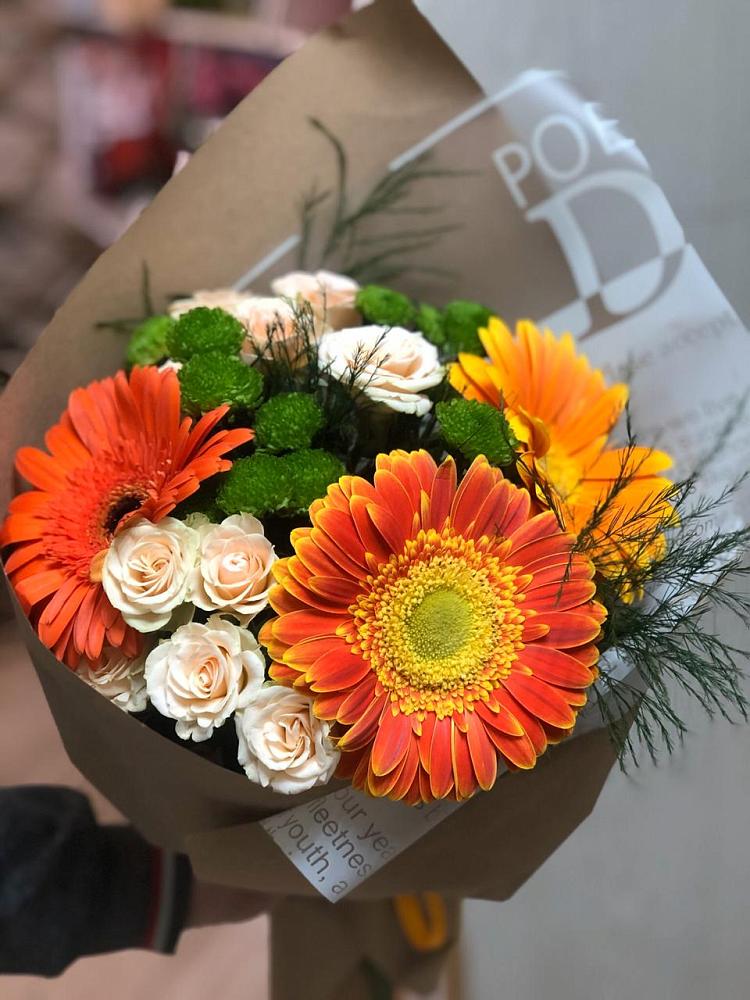 Букет цветов из: Герберы, Хризантемы и Розы в Анциферово Новгородская область