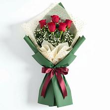Букет цветов из:  Розы в Анциферово Новгородская область